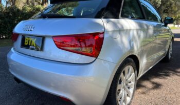 
									Hatch Audi A1 2011 Prata 140000 10 4 Média margem Quitado Usado full								