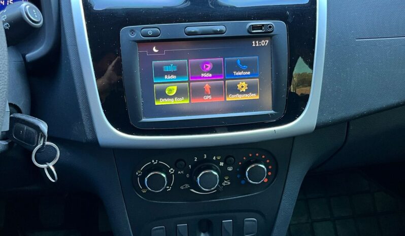 
								Hatch Renault Sandero 2019 Preto 98414 8 4 Média margem Quitado Usado full									